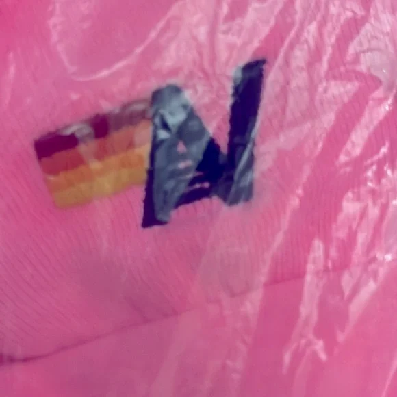 NWT Aviator Nation crew logo pink sweatshirt in Pink - Medium - Picture 10 of 11